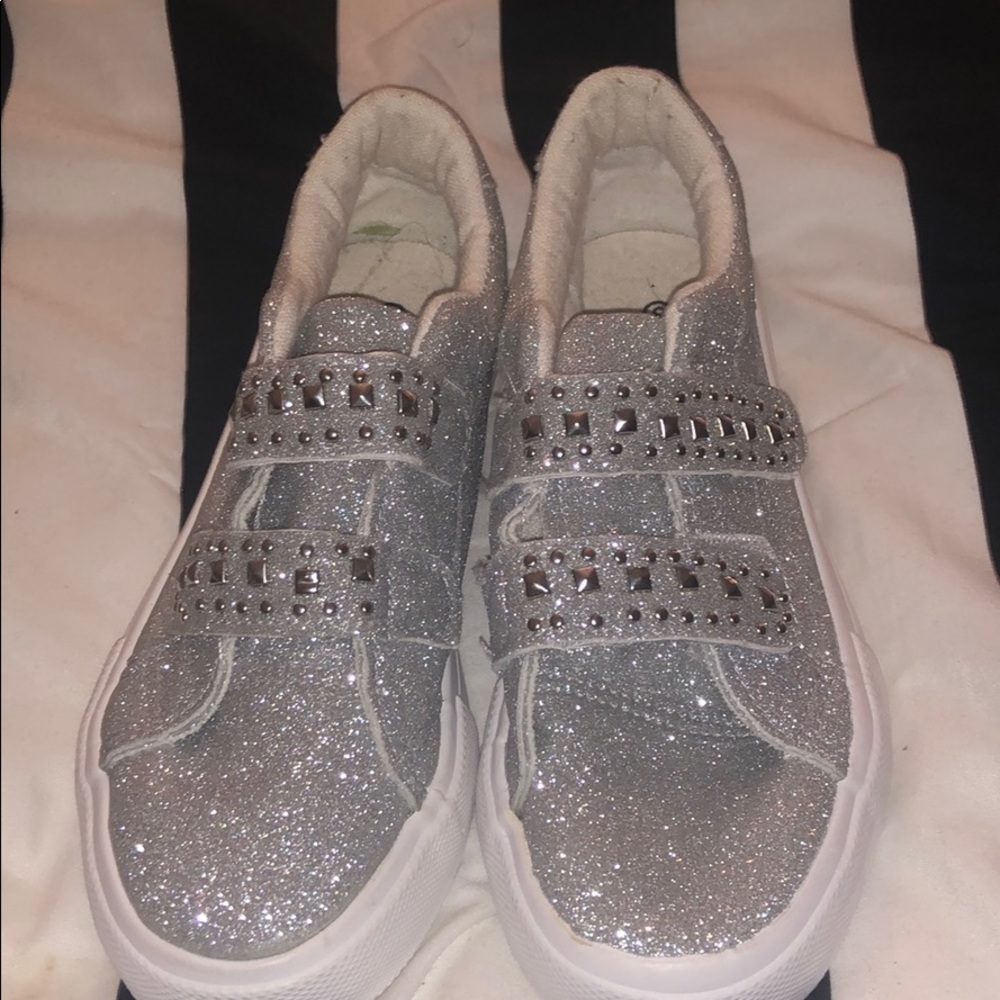 Size 3 girl shoes brand new